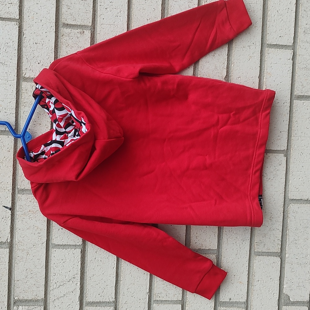 Red Hoodie* - Picture 7 of 11